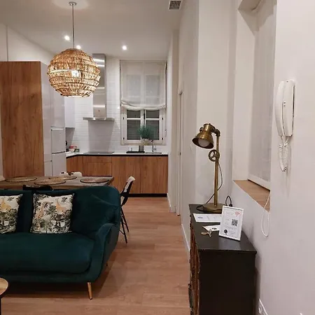 Hidden Gem Pasquin In Mercado * 加的斯