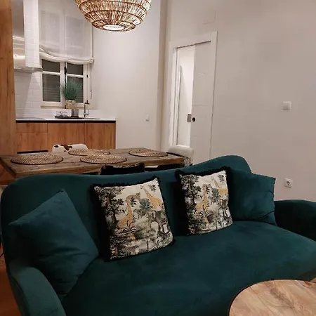 Hidden Gem Pasquin In Mercado Apartment *