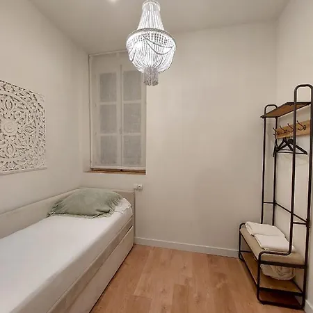 Hidden Gem Pasquin In Mercado Apartament *