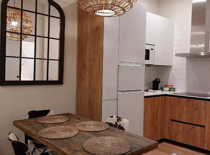 Hidden Gem Pasquin In Mercado Cádiz