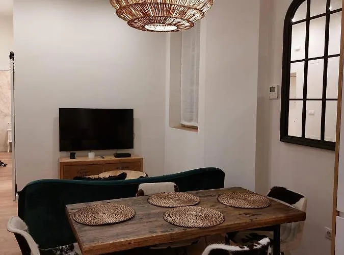 Hidden Gem Pasquin In Mercado Lägenhet *