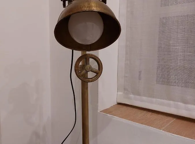 Hidden Gem Pasquin In Mercado * Cádiz